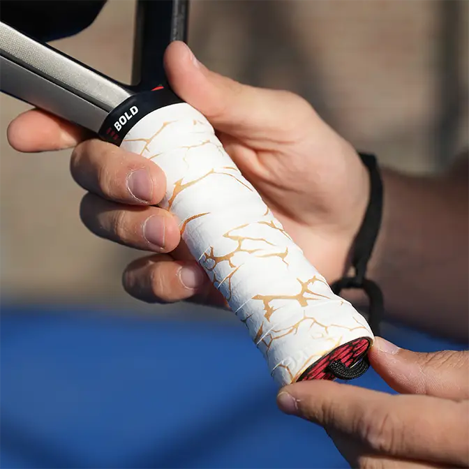 Bold White Lightning Padel Grip (1 Pack) - Padelspeed - UK padel and racket sports shop ()