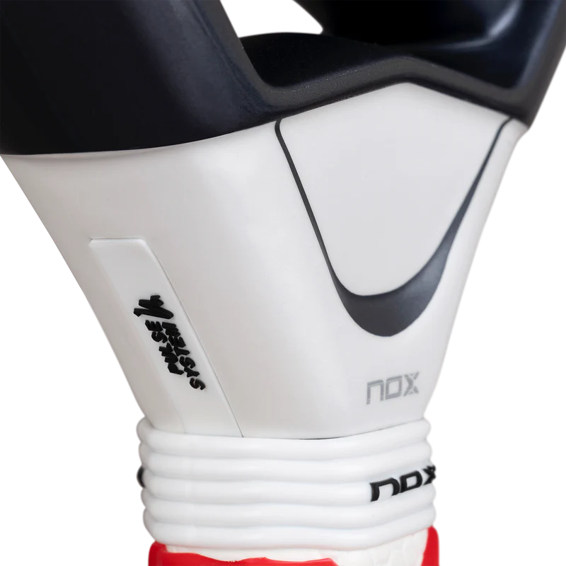 Padel Racket NOX AT10 Genius 12K Alum Xtrem Lite by Agustin Tapia (2026) - Padelspeed - UK padel and racket sports shop (Sports and outdoors, Paddle tennis)